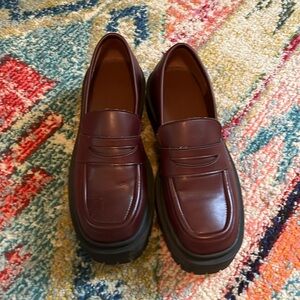 Alohas loafers Vegan size 6 (36) color “mask beet” like burgundy